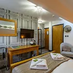Gasthuis Holly With Free Off Site Health Club Windermere