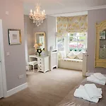 Holly With Free Off Site Health Club 4* Windermere