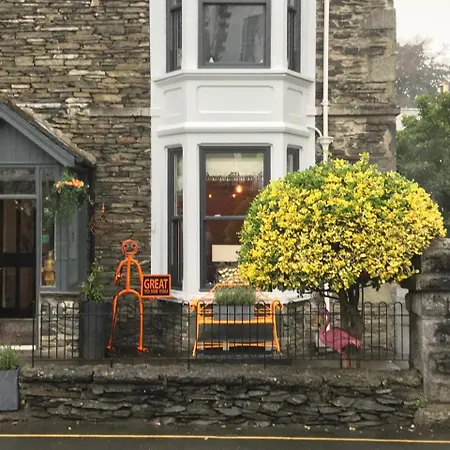 Holly With Free Off Site Health Club Windermere