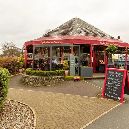 Gæstehus Holly With Free Off Site Health Club 4*