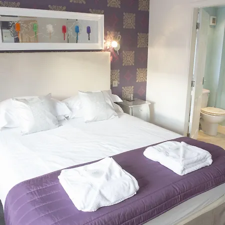 Holly With Free Off Site Health Club Gæstehus